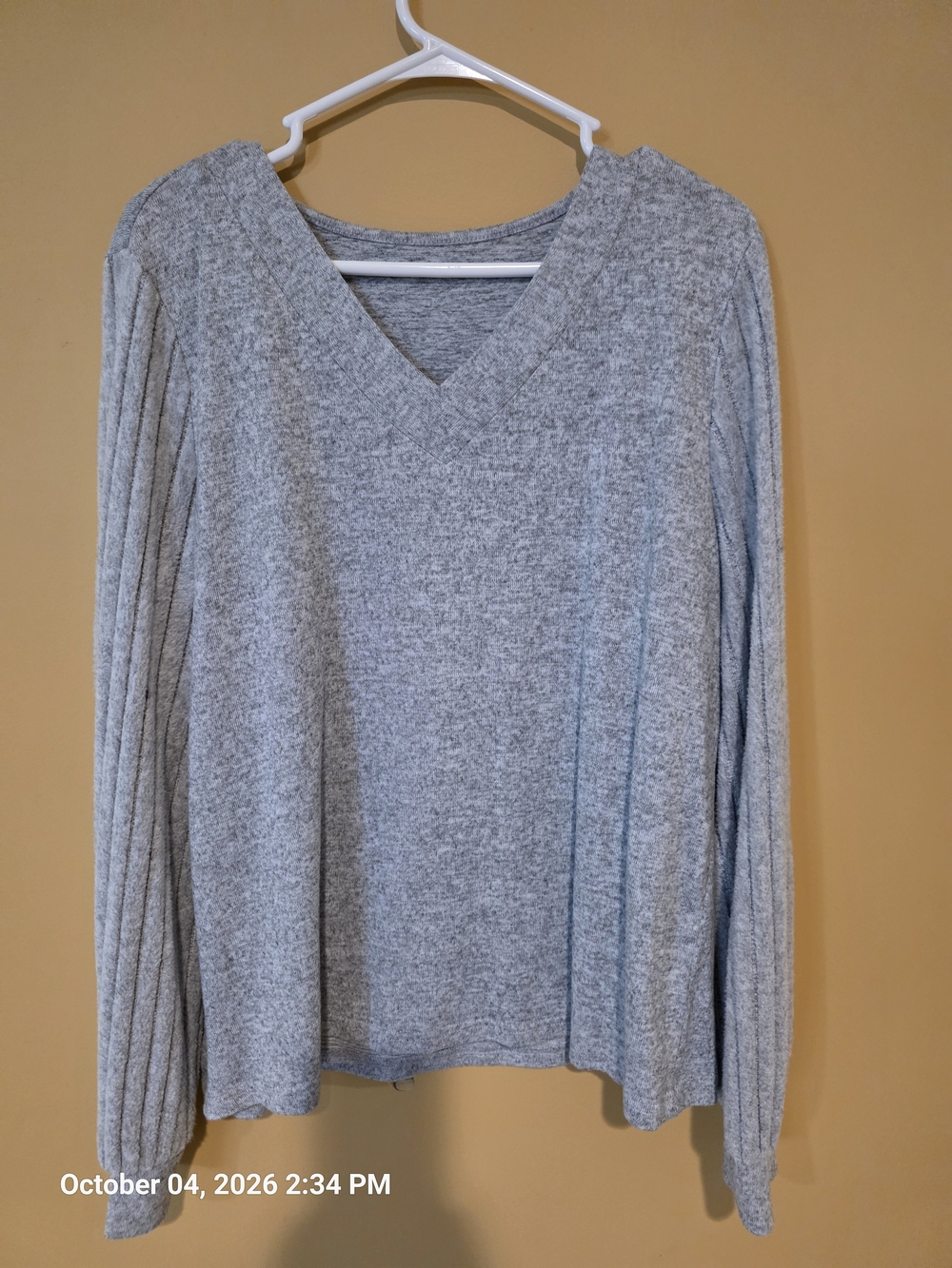 Light Gray V-Neck Ribbed Sleeve Sweater Top